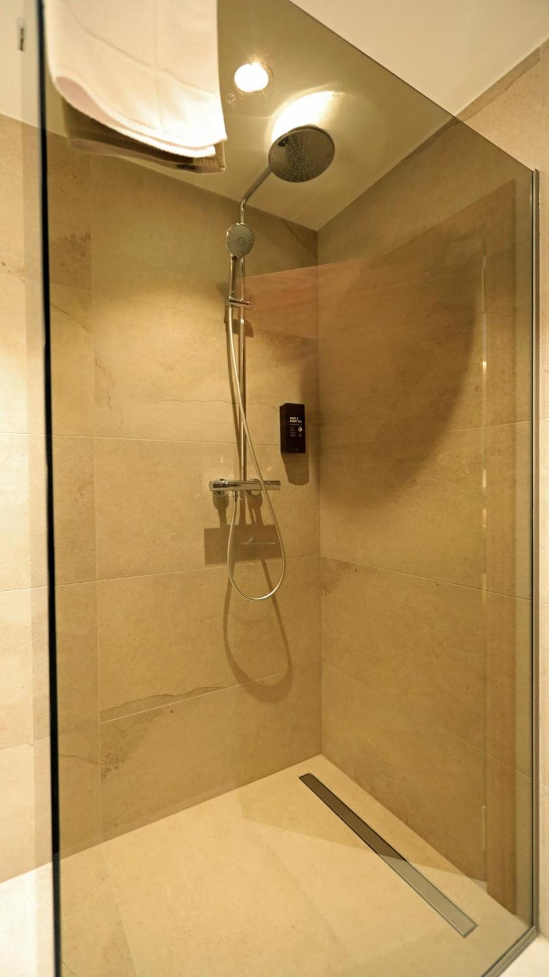 Hotel Le 830 נמור מראה חיצוני תמונה